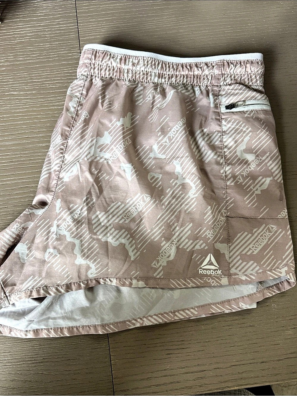 Reebok Athletic Shorts in Pink & White Like New
